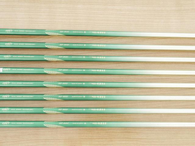 Iron set : XXIO : ชุดเหล็ก XXIO Prime 8 (รุ่นท๊อปสุด ออกปี 2015 ตีง่าย ไกล) มีเหล็ก 5-Pw,Aw,Sw (8 ชิ้น) ก้านกราไฟต์ SP-800 Flex SR