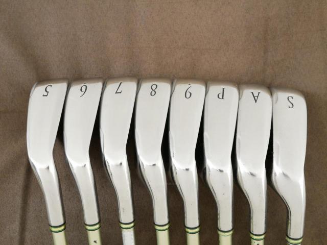 Iron set : XXIO : ชุดเหล็ก XXIO Prime 8 (รุ่นท๊อปสุด ออกปี 2015 ตีง่าย ไกล) มีเหล็ก 5-Pw,Aw,Sw (8 ชิ้น) ก้านกราไฟต์ SP-800 Flex SR