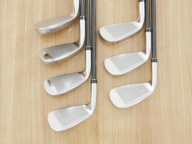 Iron set : Other Brand : ชุดเหล็ก Larouge V มีเหล็ก 7-Pw,Aw,As,Sw (7 ชิ้น) ก้านกราไฟต์ Flex R