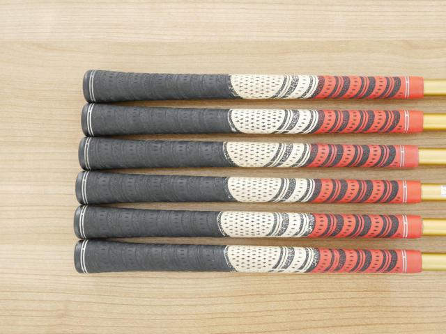 Iron set : Other Brand : ชุดเหล็กกระเทย Protec AR-001 (บริษัทเดียวกับ Superman) มีเหล็ก 5-Pw (6 ชิ้น) ก้านกราไฟต์ Flex R