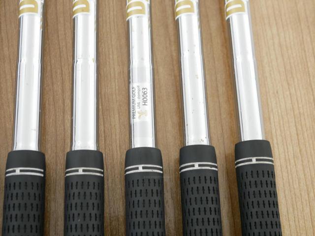 Iron set : PRGR : **มีตำหนิ** ชุดเหล็ก PRGR TUNE 05 OS Forged (ออกปี 2019) มีเหล็ก 5-Pw (6 ชิ้น) ก้านเหล็ก Dynamic Gold 120 S200