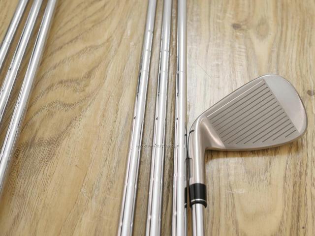 Iron set : Taylormade : ชุดเหล็ก Taylormade M5 (รุ่นใหม่ล่าสุด ปี 2019 Japan Spec) มีเหล็ก 4-Pw (7 ชิ้น) ก้านเหล็ก NS Pro 930 Flex S