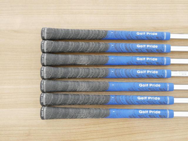 Iron set : Titleist : ชุดเหล็ก Titleist T100 Forged (รุ่นปี 2022) มีเหล็ก 5-Pw,50 (7 ชิ้น) ก้านเหล็ก Dynamic Gold EX Weight Lock Tour Issue S200