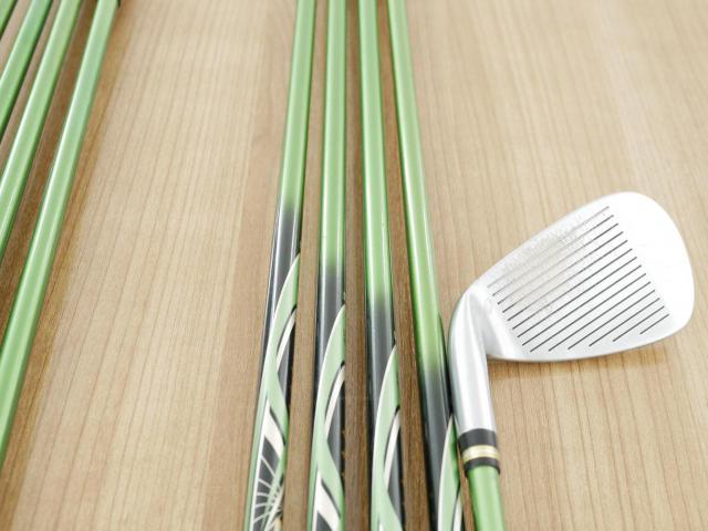 Iron set : Honma : **ก้าน 3 ดาว** ชุดเหล็ก Honma Beres IS-03 (หน้าเด้ง Forged) มีเหล็ก 5-11,Aw,Sw (9 ชิ้น เทียบเท่า 4-Pw,Aw,Sw) ก้าน ARMRQ 8 (45) Flex R (3 ดาว)