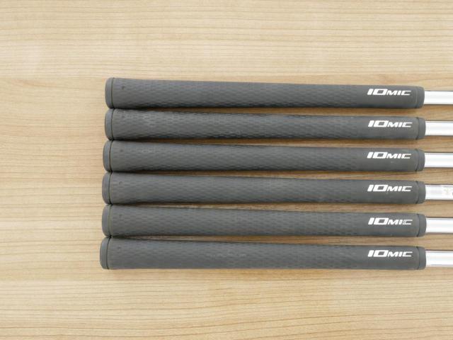 Iron set : Other Brand : ชุดเหล็ก A Grind R1 Forged (นุ่มมากๆ หายากมากๆ) มีเหล็ก 5-Pw (6 ชิ้น) ก้านเหล็ก KBS Tour 120 Flex X