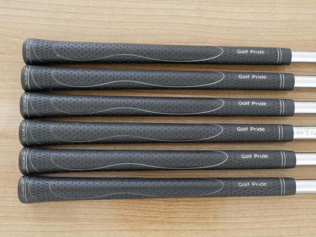 Iron set : Other Brand : ชุดเหล็ก King Cobra S9 (ใบใหญ่ ตีง่ายมาก) มีเหล็ก 5-Pw (6 ชิ้น) ก้านเหล็ก NS Pro 900 Flex S