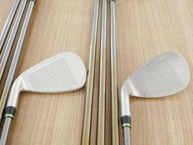Iron set : Tourstage : ชุดเหล็ก Tourstage PHYZ Premium Model (รุ่นท๊อปสุด หายากสุด ตีง่าย ไกล เหมาะกับซีเนียร์) มีเหล็ก 5-Pw,Aw,Sw (8 ชิ้น) ก้านกราไฟต์ Flex R