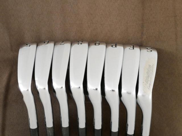 Iron set : Mizuno : **มีตำหนิ** ชุดเหล็ก Mizuno JPX E600 Forged มีเหล็ก 5-Pw,Aw,Sw (8 ชิ้น) ก้านเหล็ก NS Pro 950 Flex S