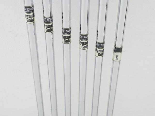 Iron set : Bridgestone : **มีตำหนิ** ชุดเหล็ก Bridgestone Tour B 201CB Forged (รุ่นปี 2021 นุ่ม แน่น คม) มีเหล็ก 5-Pw (6 ชิ้น) ก้านเหล็ก Dynamic Gold S200