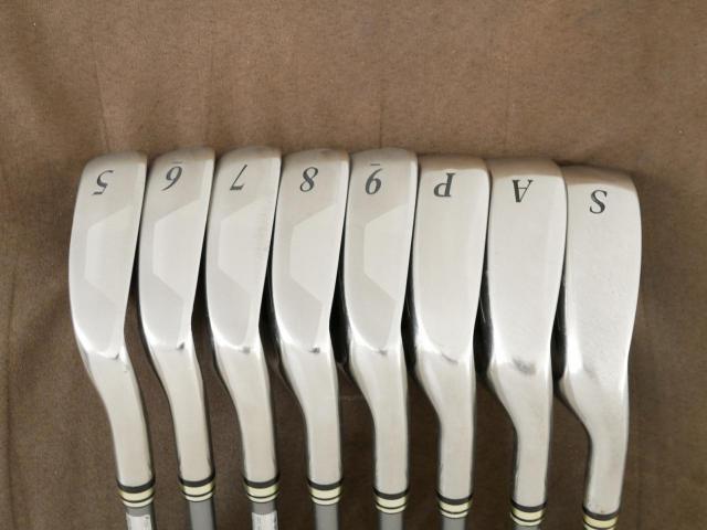 Iron set : XXIO : ชุดเหล็ก XXIO 7 (ตีง่ายมาก ไกล) มีเหล็ก 5-Pw,Aw,Sw (8 ชิ้น) ก้านกราไฟต์ MP-700 Flex R