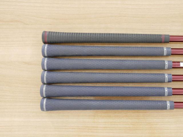 Iron set : PRGR : ชุดเหล็ก PRGR RS Red (รุ่นปี 2020 หน้าเด้ง ตีไกลมาก) มีเหล็ก 6-Pw,Aw (6 ชิ้น) ก้านกราไฟต์ Fujikura Speeder Evolution Flex R