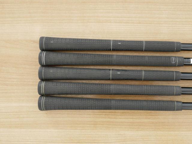 Iron set : PRGR : ชุดเหล็กกระเทย PRGR NEW Egg (ปี 2020 ตีง่ายและไกลมากๆ เด้งสุดๆ COR 0.82) มีเหล็ก 7-Pw,Aw (5 ชิ้น) ก้านกราไฟต์ M-37 Flex R