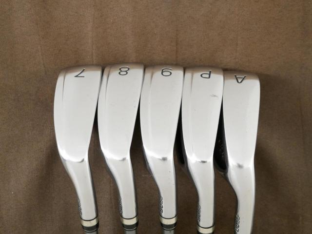 Iron set : PRGR : ชุดเหล็กกระเทย PRGR NEW Egg (ปี 2020 ตีง่ายและไกลมากๆ เด้งสุดๆ COR 0.82) มีเหล็ก 7-Pw,Aw (5 ชิ้น) ก้านกราไฟต์ M-37 Flex R