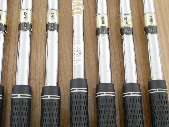 Iron set : Other Brand : ชุดเหล็ก Srixon Z745 Forged มีเหล็ก 5-Pw,Aw (7 ชิ้น) ก้านเหล็ก Dynamic Gold S200