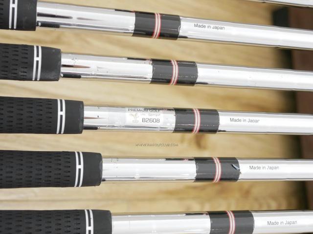 Iron set : Taylormade : ชุดเหล็ก Taylormade R7 CGB Max (ใบใหญ่ ตีง่าย) มีเหล็ก 5-Pw (6 ชิ้น) ก้านเหล็ก NS Pro 950 Flex R
