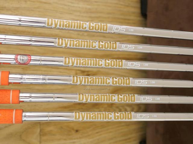 Iron set : Taylormade : ชุดเหล็ก Taylormade P790 (ตัวท้อปสุด ออกปี 2018) มีเหล็ก 5-Pw (6 ชิ้น) ก้านเหล็ก Dynamic Gold 105 S300