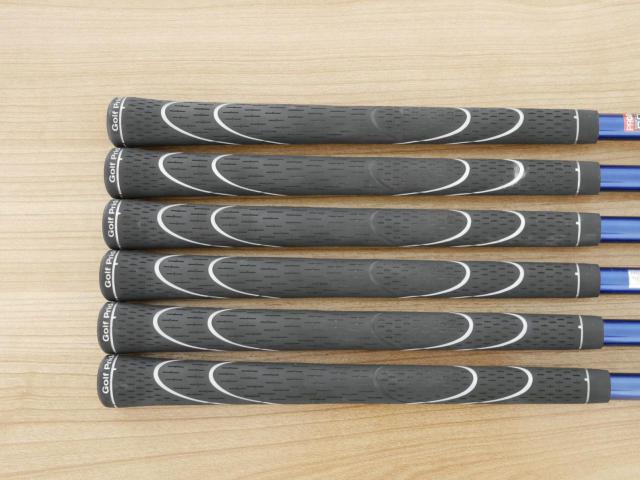 Iron set : PRGR : ชุดเหล็ก PRGR RS Forged (ออกปี 2019 นุ่มมากๆ) มีเหล็ก 5-Pw (6 ชิ้น) ก้านกราไฟต์ Mitsubishi Diamana Flex R