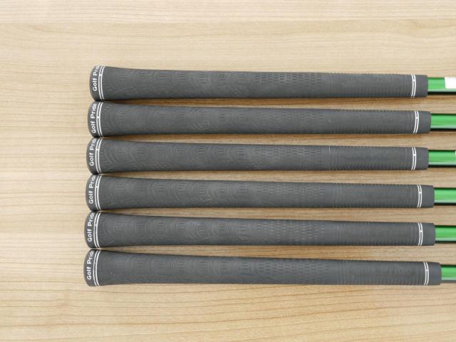 Iron set : Callaway : ชุดเหล็ก Callaway EPIC Max Fast (รุ่นแพงสุด ไกลสุดของ Callaway ปี 2021) มีเหล็ก 6-Pw,Aw (6 ชิ้น) ก้านกราไฟต์ Fujikura Speeder Evolution Flex R