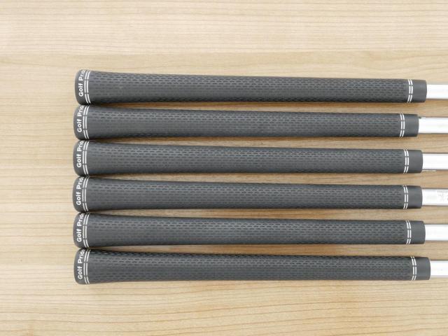 Iron set : Titleist : ชุดเหล็ก Titleist T200 (รุ่นปี 2020) มีเหล็ก 5-Pw (6 ชิ้น) ก้านเหล็ก NS Pro Modus 105 Flex S