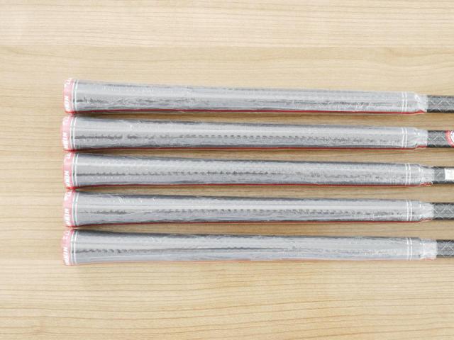 Iron set : Taylormade : **ของใหม่ ยังไม่แกะพลาสติก** ชุดเหล็ก Taylormade Stealth (ออกปี 2022 Japan Spec.) มีเหล็ก 6-Pw (5 ชิ้น) ก้านกราไฟต์ Mitsubishi Tensei TM60 Flex S