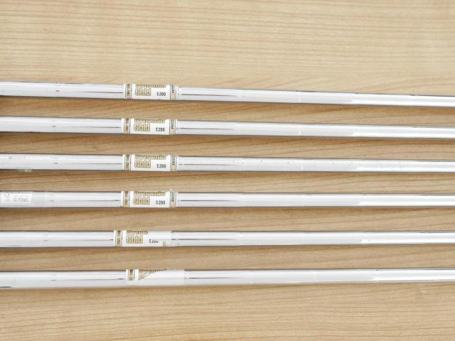 Iron set : Titleist : ชุดเหล็ก Titleist VG3 Forged (Japan Spec. นุ่มแน่น) มีเหล็ก 5-Pw (6 ชิ้น) ก้านเหล็ก Dynamic Gold AMT S200