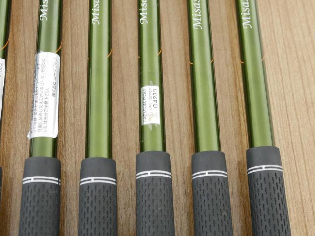 Iron set : Other Brand : ชุดเหล็ก The Roots Kei (ตีง่าย ไกลมากๆ หน้าบางเพียง 1.7 มิล เด้งมาก) มีเหล็ก 5-Pw (6 ชิ้น) ก้านกราไฟต์ Flex SR