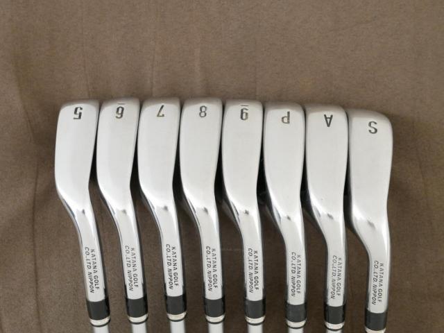 Iron set : Katana : ชุดเหล็ก Katana Voltio IV G Series II (ปี 2018) มีเหล็ก 5-Pw,Aw,Sw (8 ชิ้น) ก้านกราไฟต์ Fujikura Speeder 550 Flex R