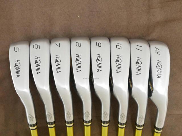 Iron set : Honma : **ก้าน 3 ดาว Limited** ชุดเหล็ก Honma Beres IS-03 Art Series (หน้าเด้ง Forged) มีเหล็ก 5-11,Aw (8 ชิ้น เทียบเท่า 4-Pw,Aw) ก้าน ARMRQ 8 (49) Flex R (3 ดาว)