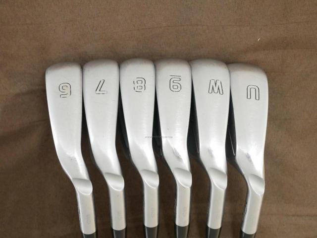 Iron set : Ping : ชุดเหล็ก Ping G700 (ปี 2019 Japan Spec. ใบใหญ่ ง่ายที่สุด ไกลที่สุดของ Ping) มีเหล็ก 6-Pw,Aw (6 ชิ้น) ก้านเหล็ก NS Pro Zelos 6 Flex R