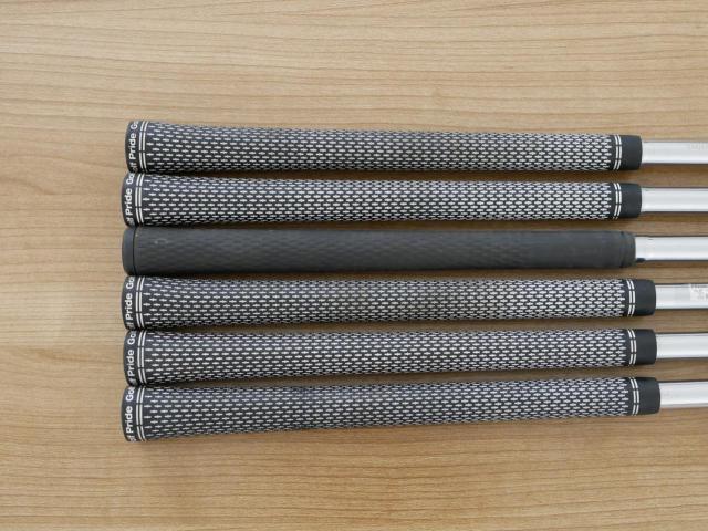 Iron set : Fourteen : ชุดเหล็ก Fourteen PC-555 (ตีง่าย ไกล) มีเหล็ก 5-Pw (6 ชิ้น) ก้านเหล็ก NS Pro 950 Flex S