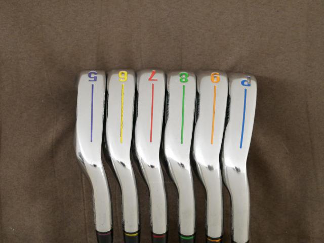 Iron set : Kasco : **มีตำหนิ** ชุดเหล็ก Kasco TARO Big Super Hyten (หน้าเด้ง ตีง่าย ไกล) มีเหล็ก 5-Pw (6 ชิ้น) ก้านกราไฟต์ Flex R