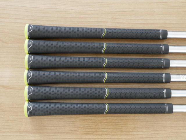 Iron set : Taylormade : ชุดเหล็ก Taylormade M2 มีเหล็ก 5-Pw (6 ชิ้น) ก้านเหล็ก REAX 88 HL Flex S