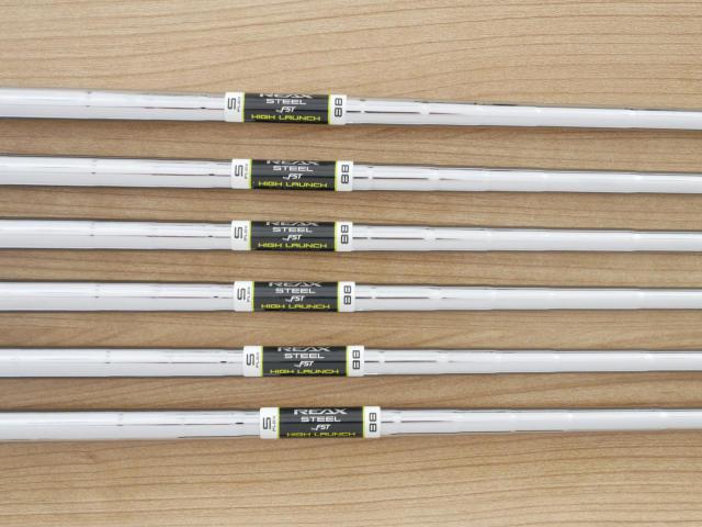 Iron set : Taylormade : ชุดเหล็ก Taylormade M2 มีเหล็ก 5-Pw (6 ชิ้น) ก้านเหล็ก REAX 88 HL Flex S