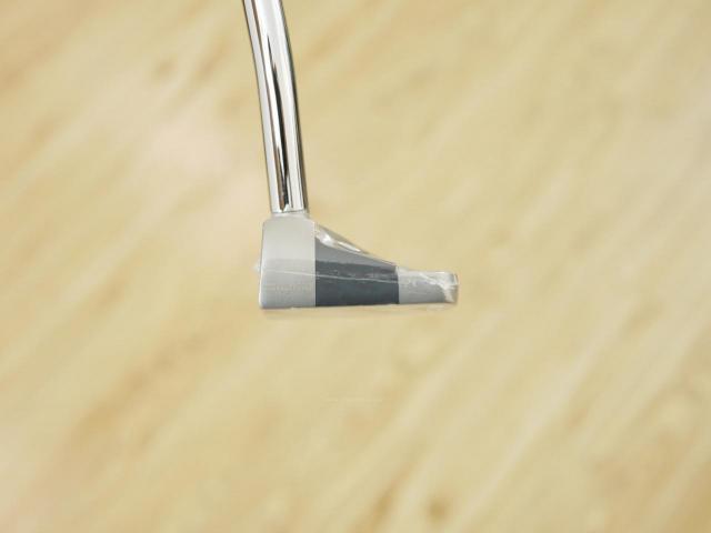 Putter : All : **ของใหม่ ยังไม่แกะพลาสติก** พัตเตอร์ Odyssey Microhinge DW (รุ่นล่าสุด ปี 2025) ยาว 33 นิ้ว