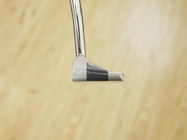 Putter : All : **ของใหม่ ยังไม่แกะพลาสติก** พัตเตอร์ Odyssey Microhinge DW (รุ่นล่าสุด ปี 2025) ยาว 34 นิ้ว