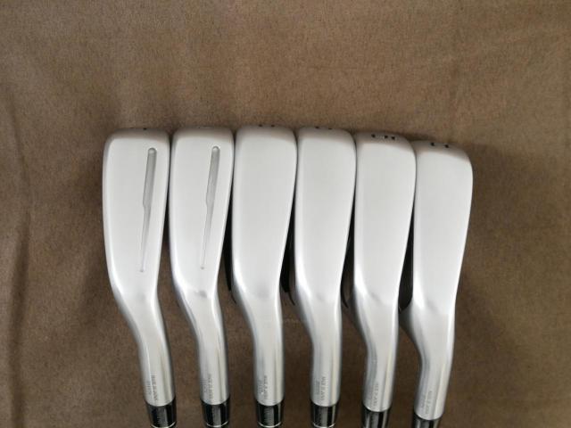 Iron set : Honma : ชุดเหล็ก Honma Tour World GS (ออกปี 2021 ใบใหญ่ ตีง่าย ไกล) มีเหล็ก 6-11 (6 ชิ้น) ก้านเหล็ก NS Pro 950 NEO Flex S