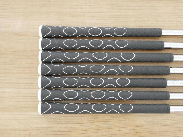 Iron set : Ping : ชุดเหล็ก Ping i Series (ออกปี 2016) มีเหล็ก 4-Pw (7 ชิ้น) ก้านเหล็ก NS Pro Modus 105 Flex S
