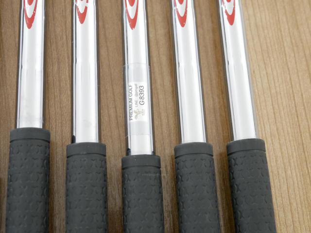 Iron set : Ping : ชุดเหล็ก Ping i Series (ออกปี 2016) มีเหล็ก 4-Pw (7 ชิ้น) ก้านเหล็ก NS Pro Modus 105 Flex S
