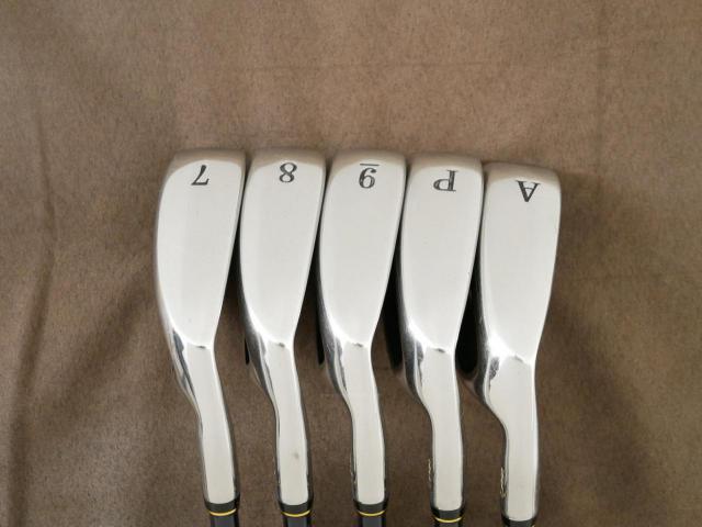 Iron set : Other Brand : ชุดเหล็ก ENA Super Light (หน้าเด้ง เบามาก อ่อน เหมาะกับซีเนียร์) มีเหล็ก 7-Pw,Aw (5 ชิ้น) ก้านกราไฟต์ Flex R