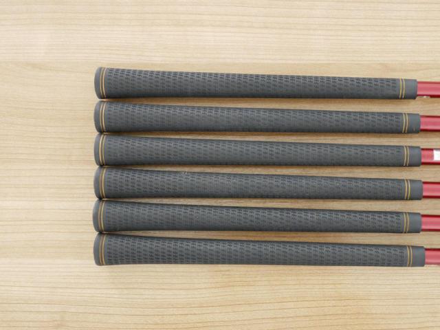 Iron set : Katana : ชุดเหล็ก Katana Voltio NINJA Silver (ปี 2018 หน้าเด้ง ตีไกล) มีเหล็ก 6-Pw,Aw (6 ชิ้น) ก้านกราไฟต์ Fujikura Speeder 561 Flex R