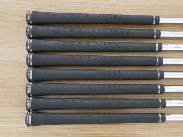 Iron set : Callaway : ชุดเหล็ก Callaway Rogue ST Max Fast (ออกปี 2022 ตีง่ายที่สุด ไกลสุดของ Callaway) มีเหล็ก 6-Pw,Aw,Gw,Sw (8 ชิ้น) ก้านเหล็ก NS Pro 850 NEO Flex S