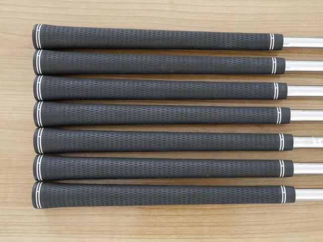 Iron set : Taylormade : ชุดเหล็ก Taylormade P760 Forged (ปี 2018 นุ่ม แน่น) มีเหล็ก 4-Pw (7 ชิ้น) ก้านเหล็ก Dynamic Gold S300