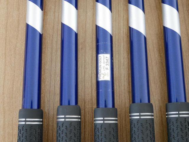 Iron set : Taylormade : ชุดเหล็ก Taylormade Qi (รุ่นล่าสุด ออกปี 2024 Japan Spec.) มีเหล็ก 6-Pw,Aw (6 ชิ้น) ก้านกราไฟต์ Fujikura VENTUS TR 6 Flex R
