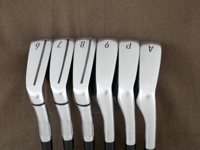 Iron set : Taylormade : ชุดเหล็ก Taylormade Qi (รุ่นล่าสุด ออกปี 2024 Japan Spec.) มีเหล็ก 6-Pw,Aw (6 ชิ้น) ก้านกราไฟต์ Fujikura VENTUS TR 6 Flex R