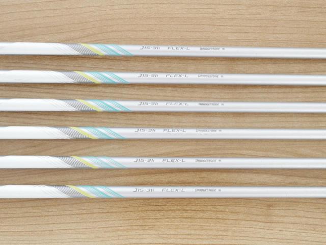 Lady club : All : ชุดเหล็ก Bridgestone J615 CL (ใบใหญ่ ตีง่ายมาก) มีเหล็ก 7-Pw,Aw,Sw (6 ชิ้น) ก้านกราไฟต์ Flex L