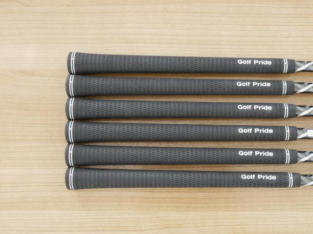 Iron set : Titleist : ชุดเหล็ก Titleist AP2 710 Forged มีเหล็ก 5-Pw (6 ชิ้น) ก้านกราไฟต์ Fujikura Motore Flex R