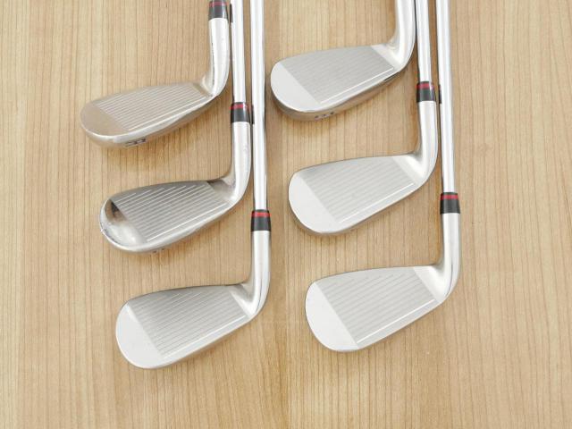 Iron set : Daiwa : ชุดเหล็ก Daiwa OnOff AKA (ออกปี 2021 หน้าเด้ง Maraging ยืดยุบได้ ตีง่าย นุ่ม ไกลมากๆ) มีเหล็ก 6-Pw,Aw (6 ชิ้น) ก้านเหล็ก NS Pro 950 NEO Flex S