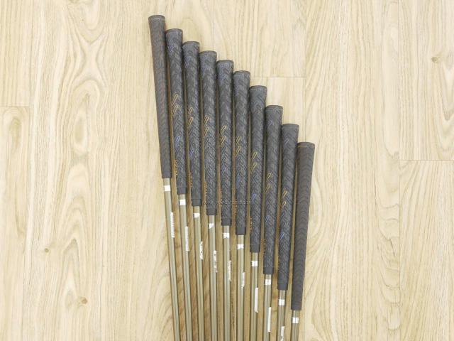 Iron set : Honma : **ก้าน 4 ดาว** ชุดเหล็ก Honma LB-708 มีเหล็ก 3-11,Sw (10 ชิ้น) ก้านกราไฟต์ Flex R (4 ดาว)