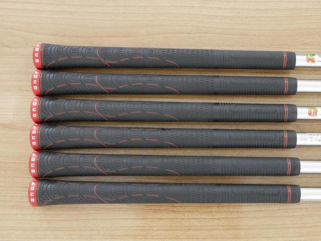 Iron set : Daiwa : ชุดเหล็ก Daiwa OnOff (ออกปี 2015 ใบใหญ่ ตีง่าย ไกล) มีเหล็ก 5-Pw (6 ชิ้น) ก้านเหล็ก NS Pro 950 Flex S