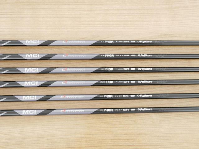 Iron set : PRGR : ชุดเหล็ก PRGR 04 Forged (รุ่นปี 2025 ตีง่าย ไกลมากๆๆ) มีเหล็ก 6-Pw,AW (6 ชิ้น) ก้านกราไฟต์ Fujikura MCI Flex SR

